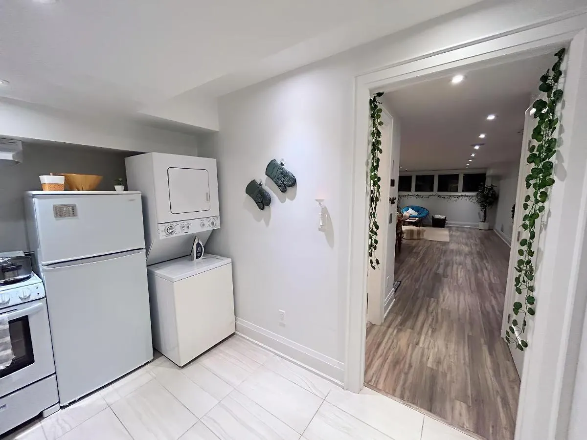 Boho-Chic Spacious Basement Apartment Toronto